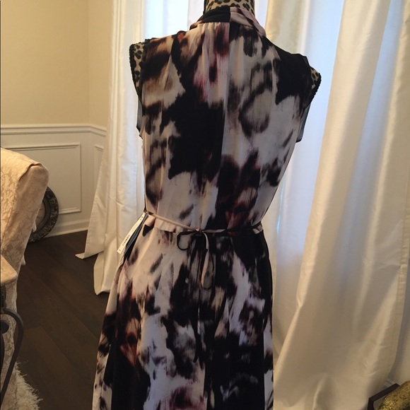 Vera Wang Medium Dress-Bin7 (Cart B-106) - Picture 3 of 5
